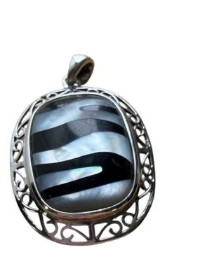 Sterling Silver Mother of Pearl & Black Onyx Pendant